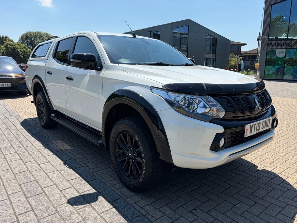 USED 2019 19 MITSUBISHI L200 CHALLENGER 2.4DI-D AUTO EU6 4x4 D/CAB PICK UP *A/C*LEATHER*ALLOYS*REV/CAMERA*HEAT PACK*E/PACK* AUTO-EU6-CAMERA-LEATHER-ALLOYS
