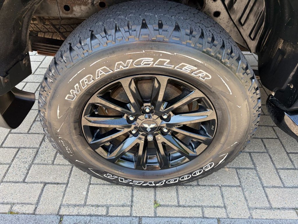 USED 2019 19 MITSUBISHI L200 CHALLENGER 2.4DI-D AUTO EU6 4x4 D/CAB PICK UP *A/C*LEATHER*ALLOYS*REV/CAMERA*HEAT PACK*E/PACK* AUTO-EU6-CAMERA-LEATHER-ALLOYS