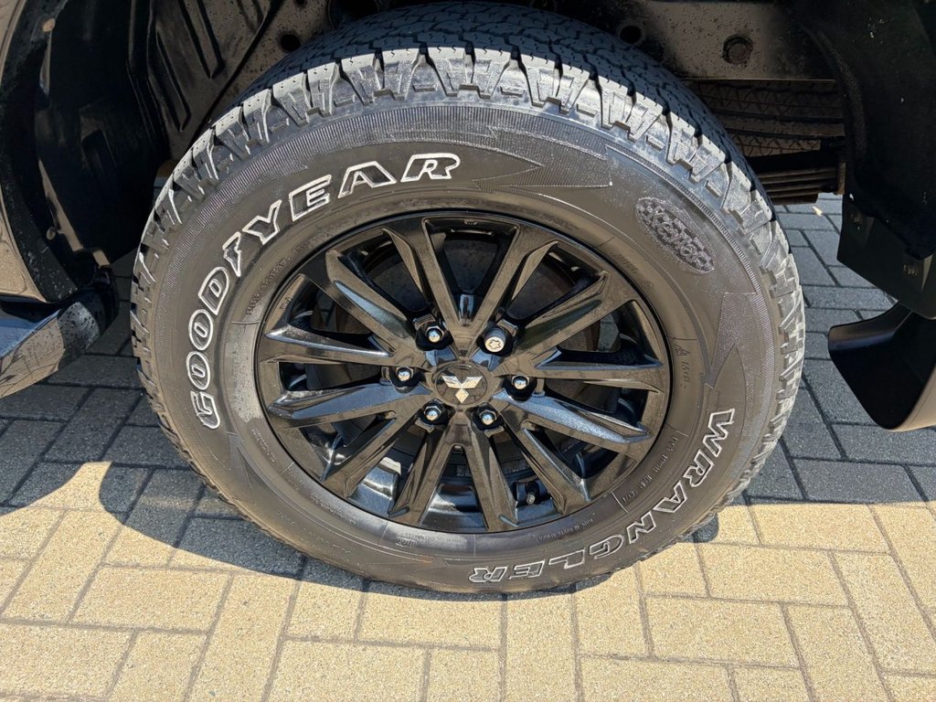 USED 2019 19 MITSUBISHI L200 CHALLENGER 2.4DI-D AUTO EU6 4x4 D/CAB PICK UP *A/C*LEATHER*ALLOYS*REV/CAMERA*HEAT PACK*E/PACK* AUTO-EU6-CAMERA-LEATHER-ALLOYS