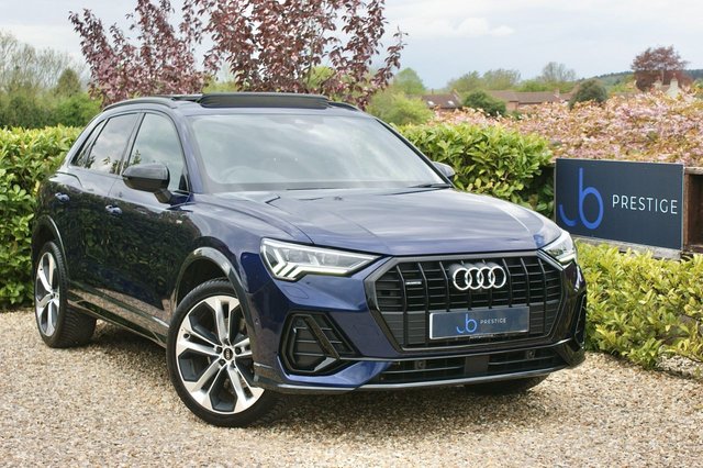 View our AUDI Q3