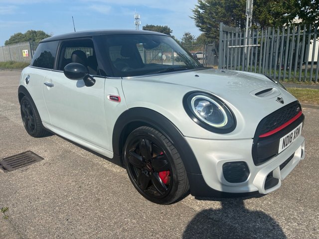 View our MINI Hatch 2.0 John Cooper Works Hatchback 3dr Petrol Auto Euro 6 (s/s) (231 ps)