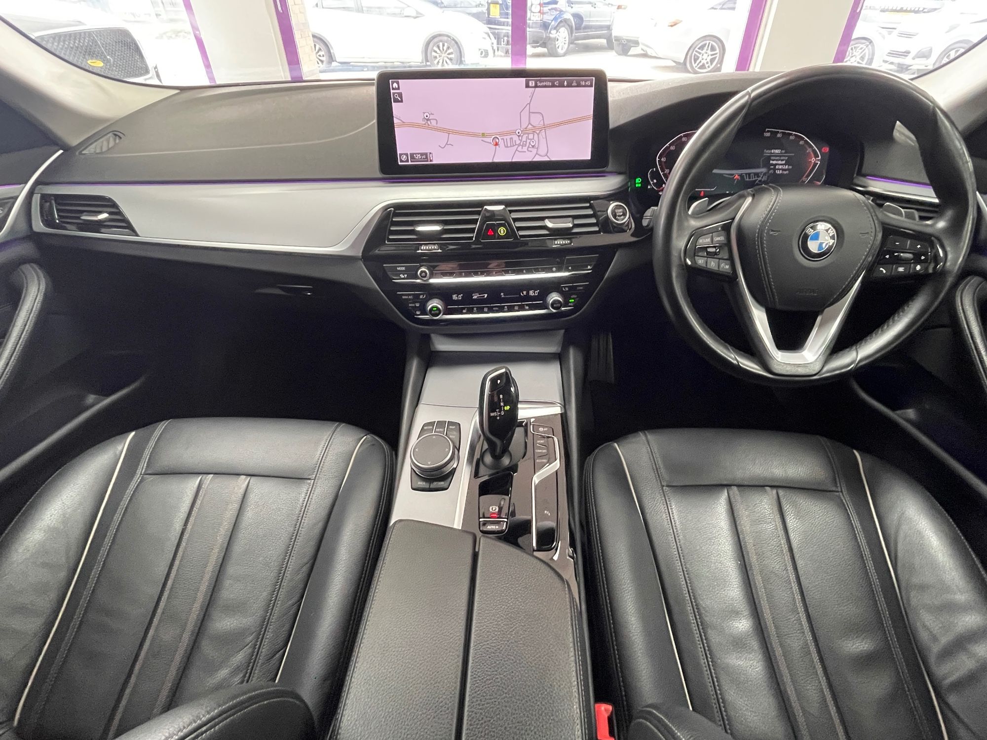 USED 2022 22 BMW 5 SERIES 2.0 520i MHT SE Saloon 4dr Petrol Hybrid Steptronic Euro 6 (s/s) (184 ps) 