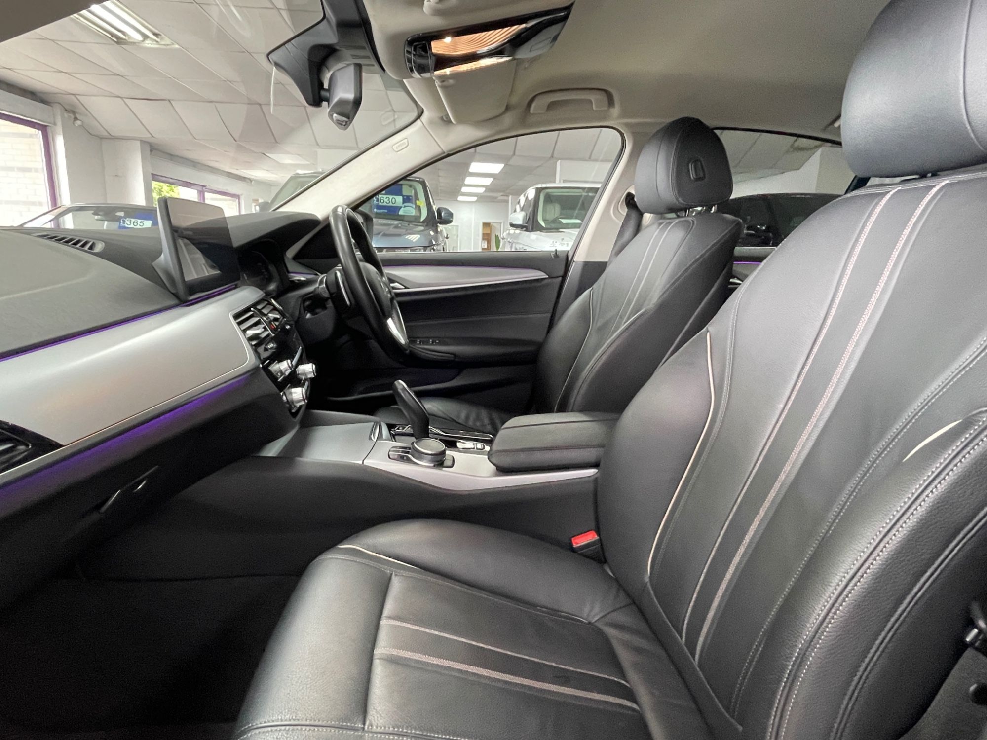 USED 2022 22 BMW 5 SERIES 2.0 520i MHT SE Saloon 4dr Petrol Hybrid Steptronic Euro 6 (s/s) (184 ps) 