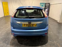 USED 2010 59 FORD FOCUS 1.6 Zetec Hatchback 5dr Petrol Automatic (184 g/km, 99 bhp) Air conditioning-Full leather-CD player-Rear park sensors-Alloys Automatic-Air conditioning-Full leather-CD player-Rear park sensors-16" Alloys