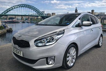 2015 KIA CARENS