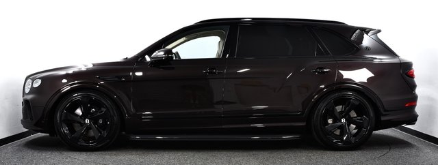 USED 2025 75 BENTLEY BENTAYGA 4.0 V8 Azure EWB SUV 5dr Petrol Auto 4WD Euro 6 (s/s) (550 ps) 1 Owner | &pound;48k Extras | 1 Off