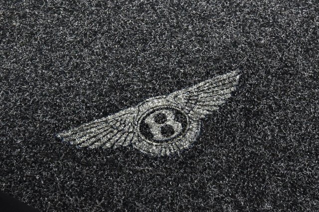 USED 2025 75 BENTLEY BENTAYGA 4.0 V8 Azure EWB SUV 5dr Petrol Auto 4WD Euro 6 (s/s) (550 ps) 1 Owner | &pound;48k Extras | 1 Off