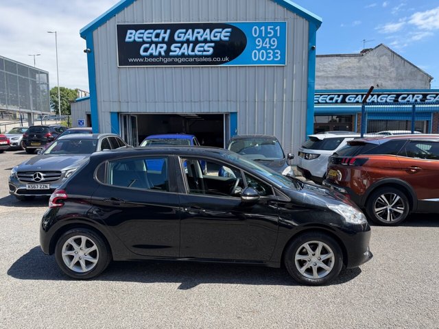 View our PEUGEOT 208