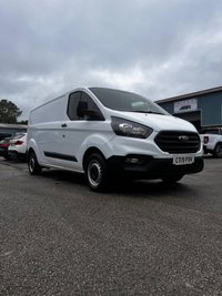 USED 2019 19 FORD TRANSIT CUSTOM 2.0 300 EcoBlue Panel Van 5dr Diesel Manual L2 H1 Euro 6 (105 ps) 2019 (19 Reg) Ford Transit Custom Long Wheel Base Leader 300 with FSH
