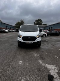 USED 2019 19 FORD TRANSIT CUSTOM 2.0 300 EcoBlue Panel Van 5dr Diesel Manual L2 H1 Euro 6 (105 ps) 2019 (19 Reg) Ford Transit Custom Long Wheel Base Leader 300 with FSH