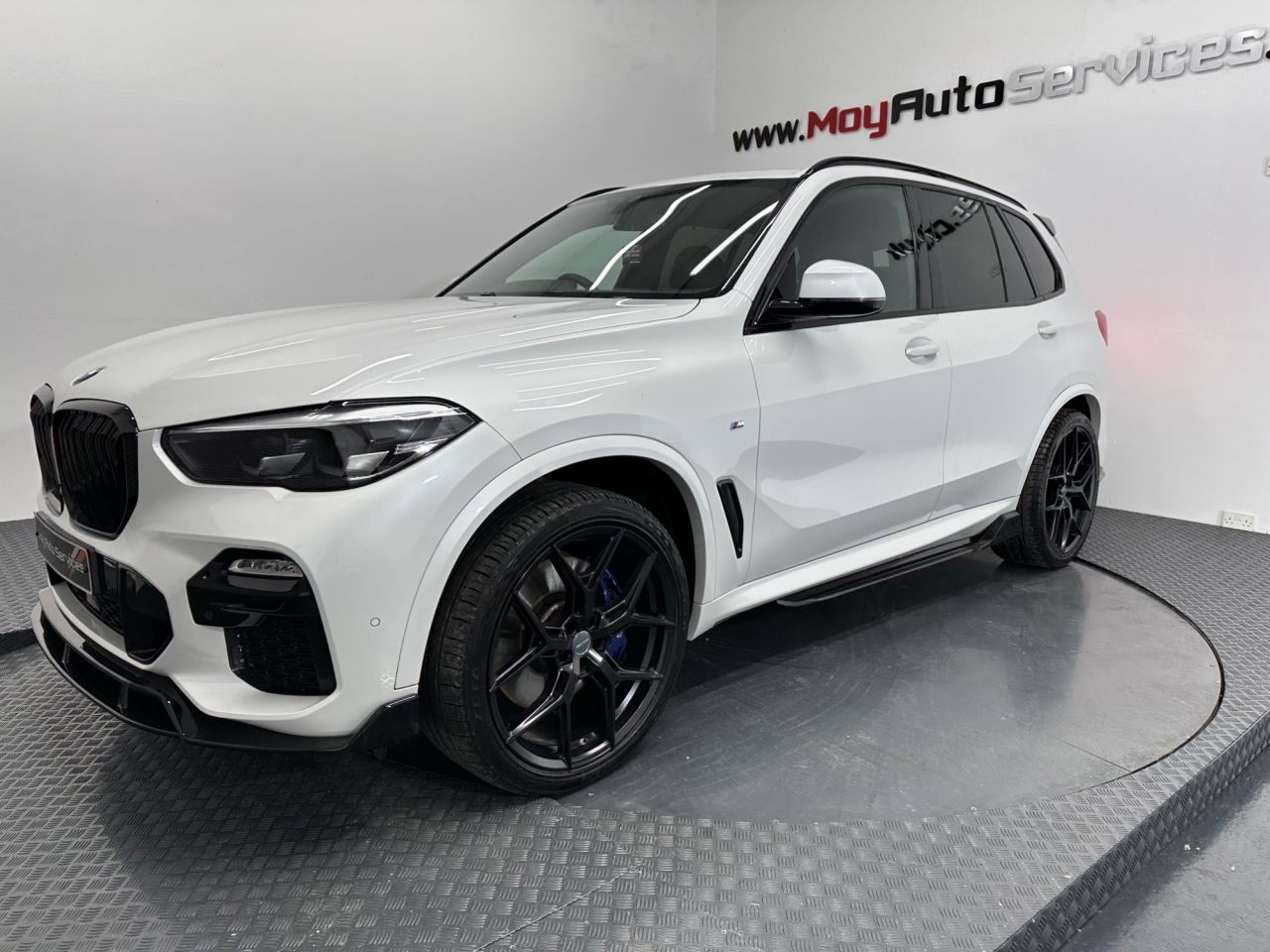 2019 BMW X5 3.0 30d M Sport SUV 5dr Diesel Auto xDrive Euro 6 (s/s) (265 ps) - vehicle photo 3 for sale on PureCar