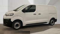 USED 2022 22 CITROEN E-DISPATCH White E 1000 75kWh Enterprise Pro electric van, 14,350 miles, Automatic, A/C, Cruise, 7in Touchscreen, DAB, Rear sensors. Plus VAT @ 20%! This 2022 Citroen e Dispatch van boasts exceptionally low mileage for its age, having covered just 14,350 miles, and its MOT is valid until October 2026. As an electric Enterprise Pro M derivative, this automatic, long wheelbase model offers a substantial 75 kWh battery capacity, providing a maximum range of 196 miles when new. It comes equipped with a 7in Colour Touchscreen featuring Citroen Connect DAB Radio, compatible with Android Auto and Apple CarPlay, alongside Bluetooth connectivity. Com