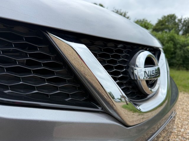 View our NISSAN QASHQAI