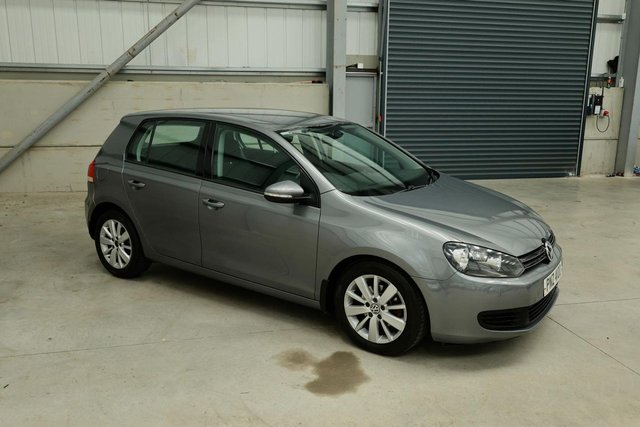 View our VOLKSWAGEN GOLF