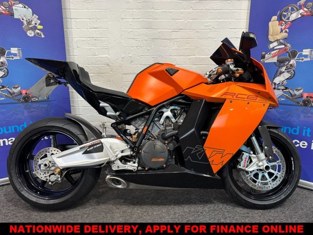 View our KTM RC 8