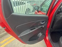 USED 2015 15 RENAULT CLIO 1.5 dCi Dynamique MediaNav Hatchback 5dr Diesel EDC Euro 5 (90 ps) GREAT VALUE FAMILY DIESEL AUTO