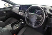 USED 2023 73 LEXUS ES 2.5 300h E-CVT Euro 6 (s/s) 4dr Sunroof, Reverse Camera,