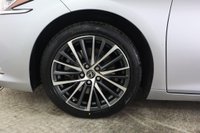 USED 2023 73 LEXUS ES 2.5 300h E-CVT Euro 6 (s/s) 4dr Sunroof, Reverse Camera,