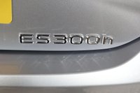 USED 2023 73 LEXUS ES 2.5 300h E-CVT Euro 6 (s/s) 4dr Sunroof, Reverse Camera,