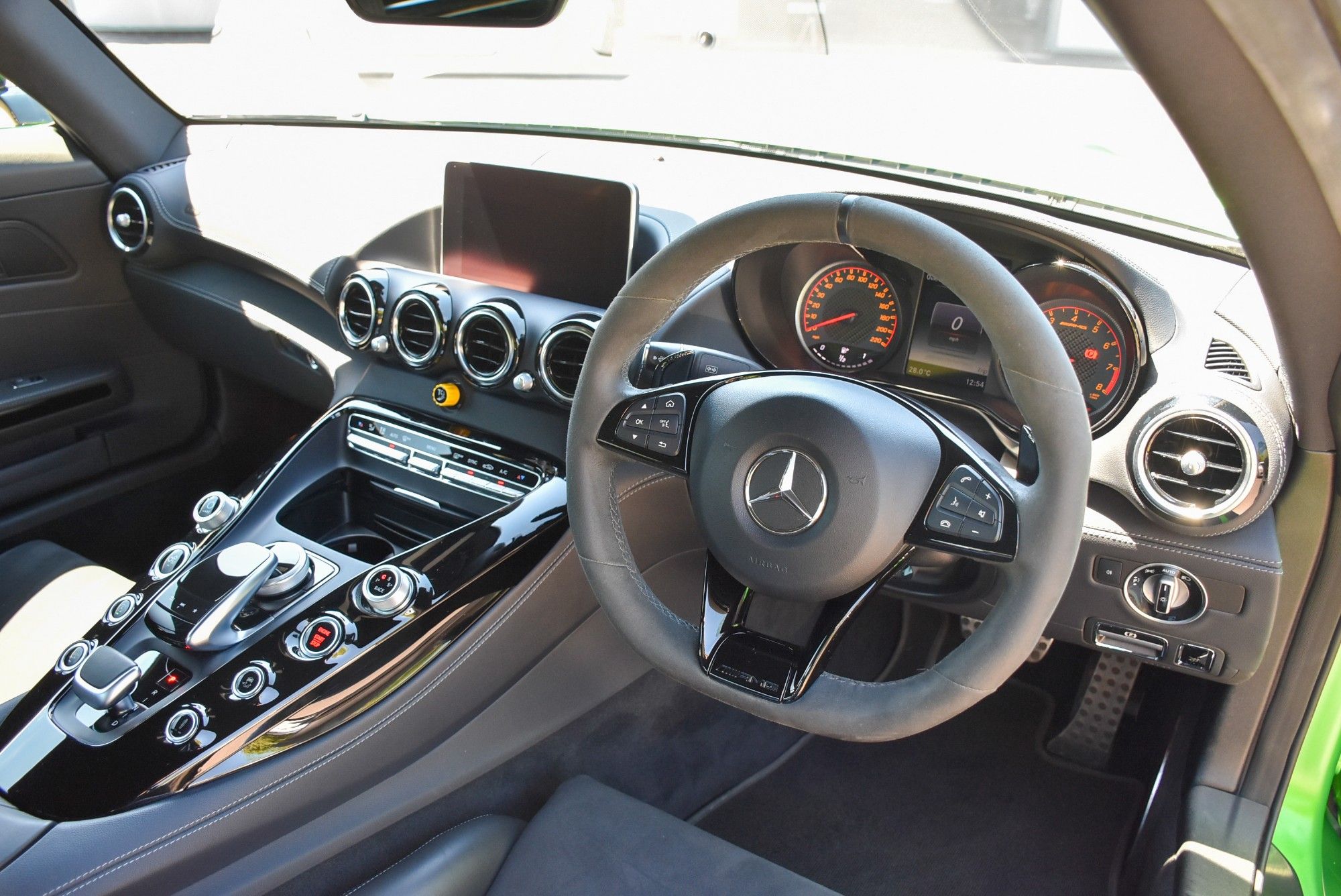 USED 2017 67 MERCEDES-BENZ AMG GT 4.0 V8 BiTurbo R Coupe 2dr Petrol SpdS DCT Euro 6 (s/s) (585 ps) 