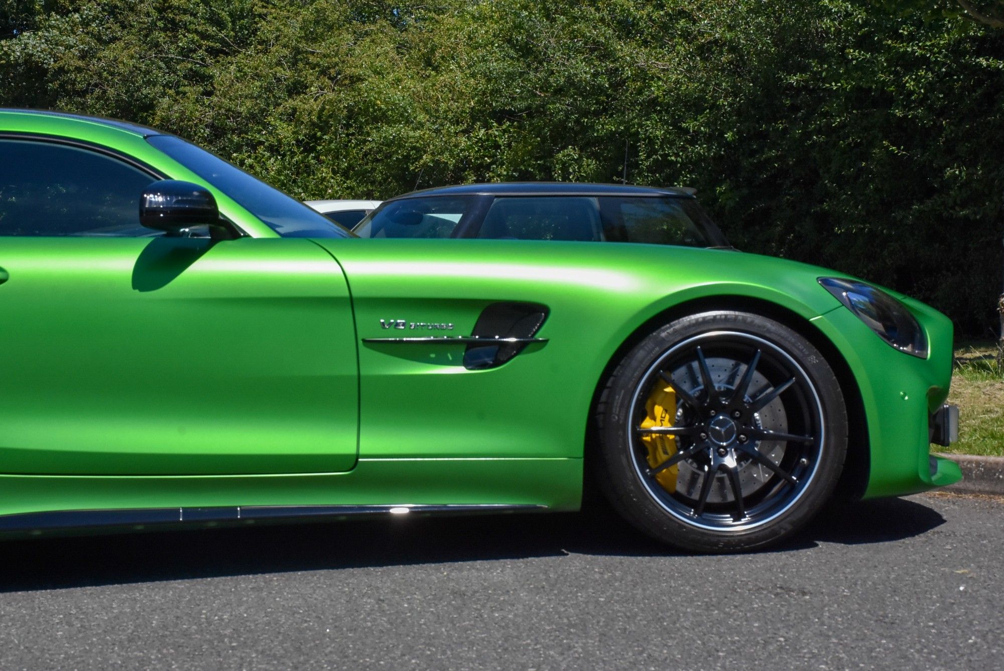 USED 2017 67 MERCEDES-BENZ AMG GT 4.0 V8 BiTurbo R Coupe 2dr Petrol SpdS DCT Euro 6 (s/s) (585 ps) 