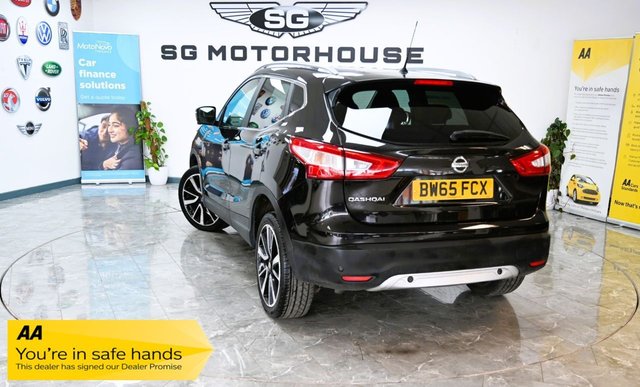 View our NISSAN QASHQAI