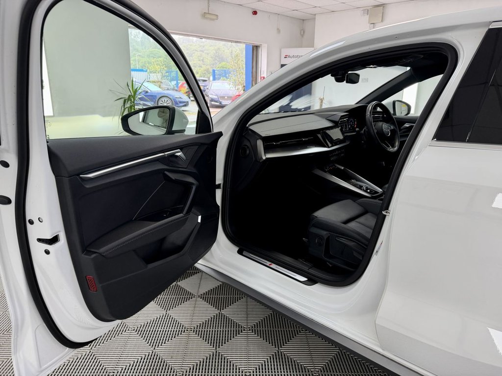 USED 2024 24 AUDI A3 1.4 TFSIe 40 S line Sportback 5dr Petrol Plug-in Hybrid S Tronic Euro 6 (s/s) 13kWh (204 ps) 