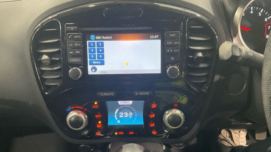 USED 2015 65 NISSAN JUKE 1.6 Acenta Premium SUV 5dr Petrol XTRON Euro 6 (117 ps) SERVICE HISTORY + LONG MOT