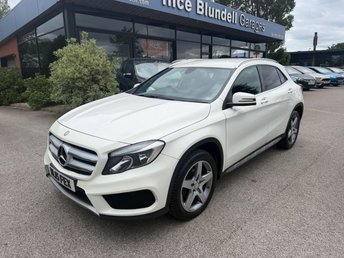 2015 MERCEDES-BENZ GLA