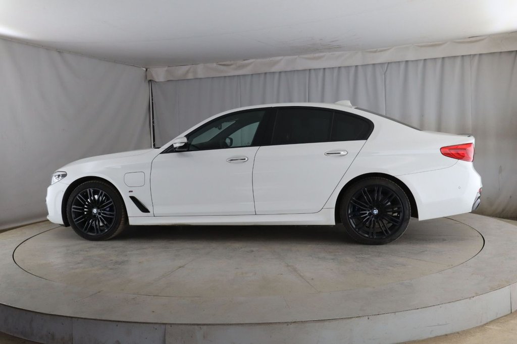 USED 2018 R BMW 5 SERIES 2.0 530e 9.2kWh M Sport Saloon 4dr Petrol Plug-in Hybrid Auto Euro 6 (s/s) (252 ps) 2 KEYS LONG MOT