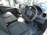 USED 2020 20 MERCEDES-BENZ SPRINTER 314 2.1 CDI 143 BHP L2 MEDIUM LUTON G-TRONIC AUTO TAIL-LIFT 3 SEATS | CARPLAY | AUTOMATIC | TAIL-LIFT