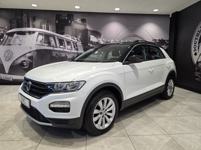 View our VOLKSWAGEN T-ROC