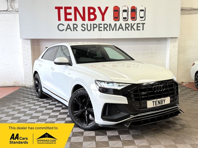 View our AUDI Q8