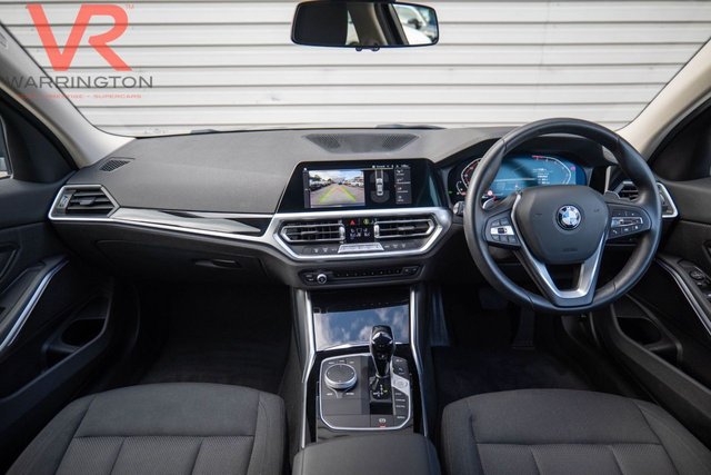 View our BMW 3 SERIES