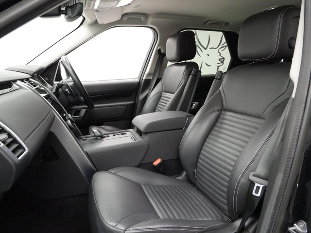 View our LAND ROVER DISCOVERY