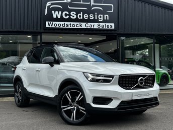 2021 VOLVO XC40