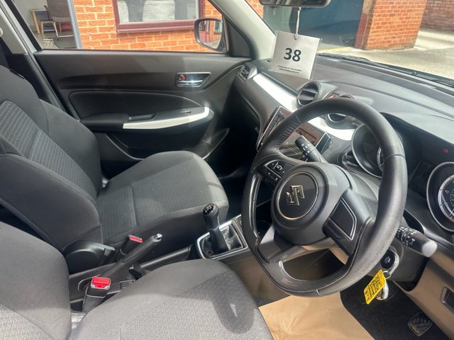 View our SUZUKI SWIFT