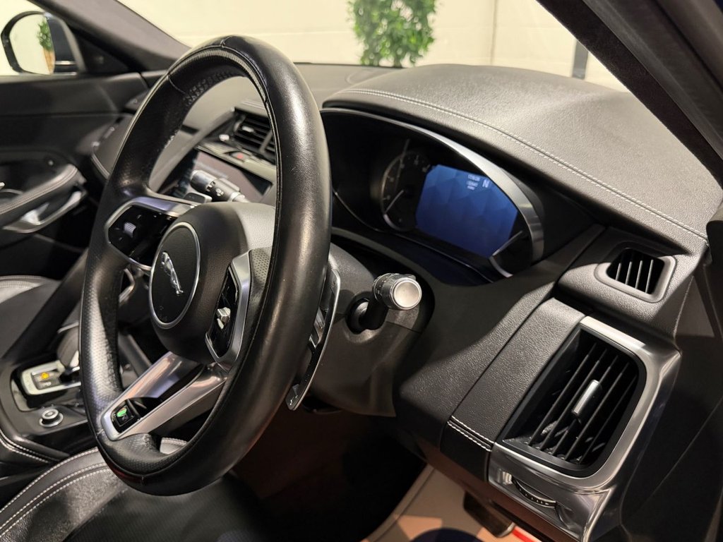 USED 2022 71 JAGUAR E-PACE 2.0 D204 MHEV R-Dynamic SE SUV 5dr Diesel Auto AWD Euro 6 (s/s) (204 ps) 