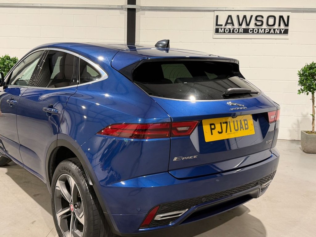 USED 2022 71 JAGUAR E-PACE 2.0 D204 MHEV R-Dynamic SE SUV 5dr Diesel Auto AWD Euro 6 (s/s) (204 ps) 