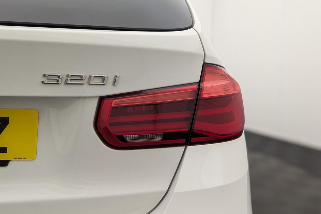USED 2018 18 BMW 3 SERIES 2.0 320i M Sport Touring 5dr Petrol Auto Euro 6 (s/s) (184 ps) Sat Nav, Full Leather, Sensors
