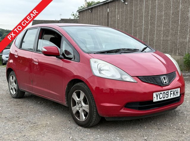 View our Honda Jazz 1.4 i-VTEC ES Hatchback 5 Door Petrol Manual Red 1 Former Keeper