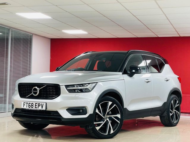 View our VOLVO XC40