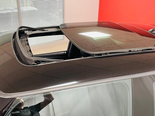 View our MINI Electric Hatch