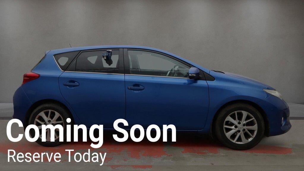 2014 14 TOYOTA AURIS