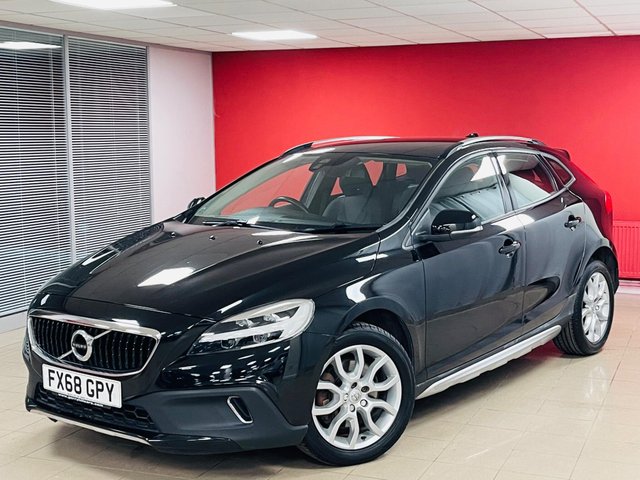 View our VOLVO V40 CROSS COUNTRY