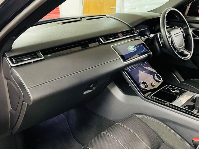 View our LAND ROVER RANGE ROVER VELAR