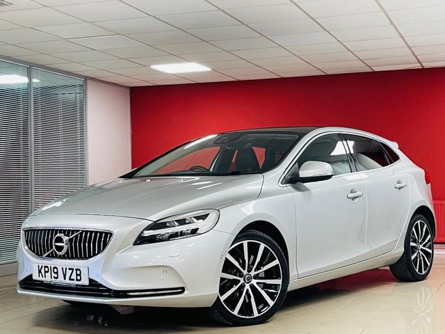 View our VOLVO V40