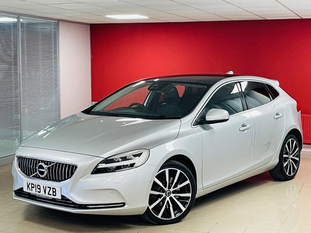View our VOLVO V40
