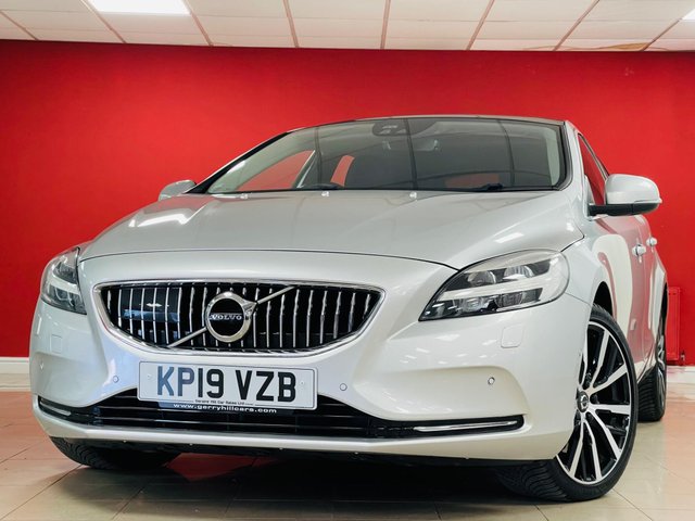 View our VOLVO V40