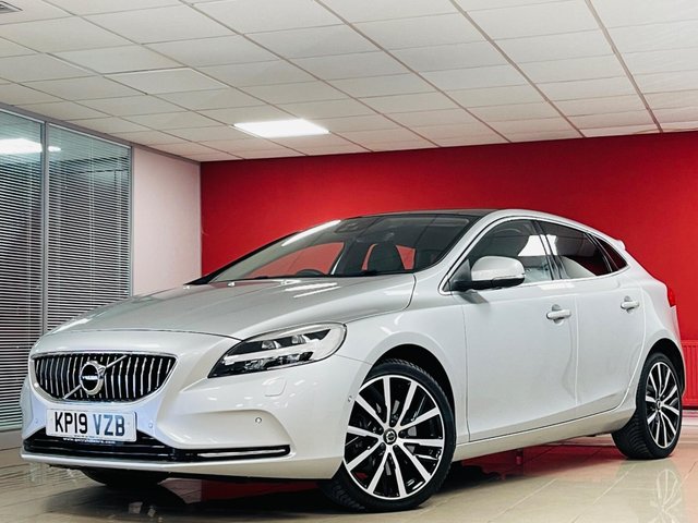 View our VOLVO V40